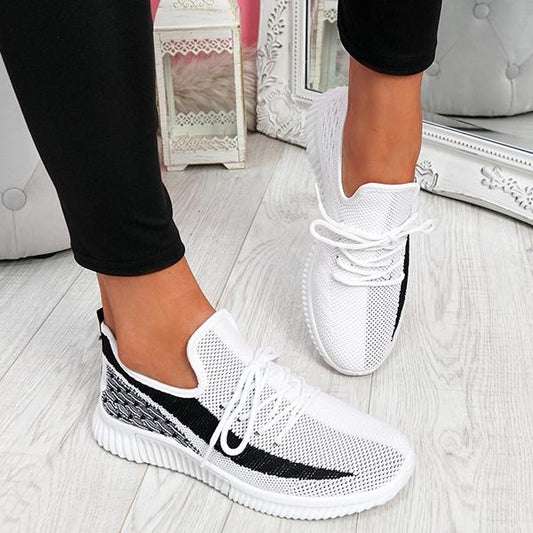 Alana - Breathable flat lace-up shoes