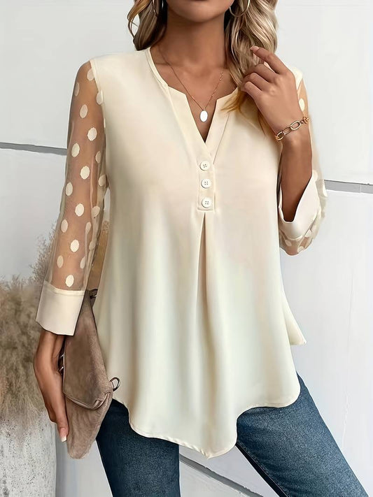 Pauline - knitted blouse with V-neck and button placket